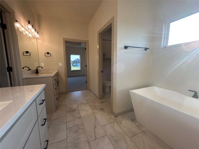10400 E 135th Place S, Bixby, OK 74008