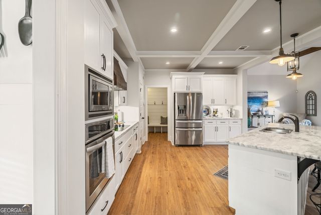 112 Cambridge Woods Drive, Mcdonough, GA 30252