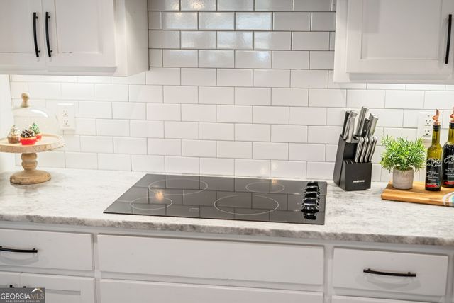 112 Cambridge Woods Drive, Mcdonough, GA 30252