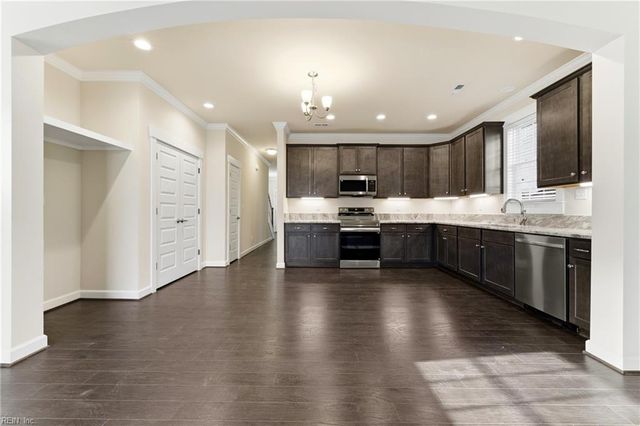 122 Morrison AVE, Virginia Beach, VA 23454