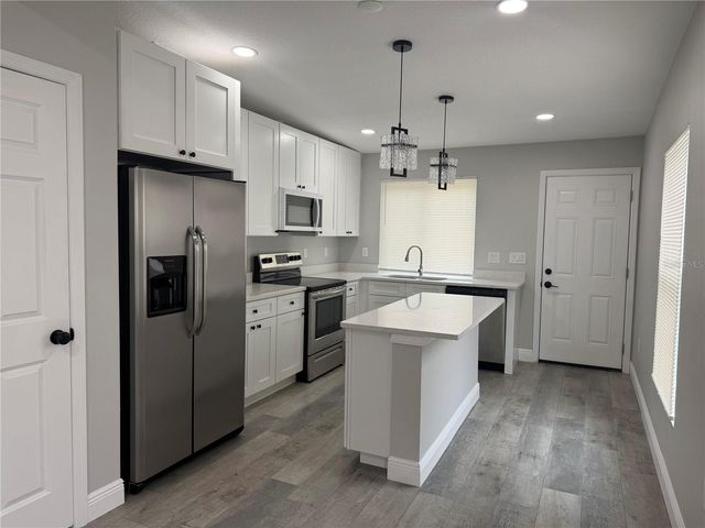 225 E WARREN AVENUE, Longwood, FL 32750