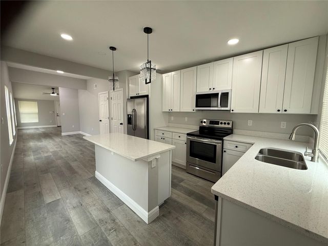 225 E WARREN AVENUE, Longwood, FL 32750