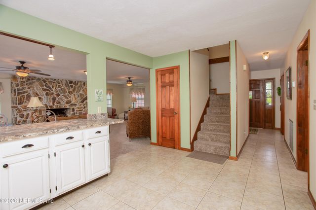 234 LAKE Drive, Florahome, FL 32140