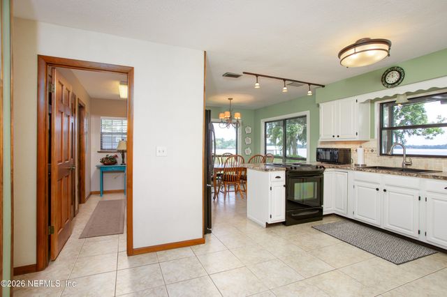 234 LAKE Drive, Florahome, FL 32140