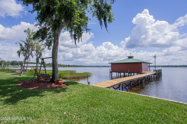 234 LAKE Drive, Florahome, FL 32140