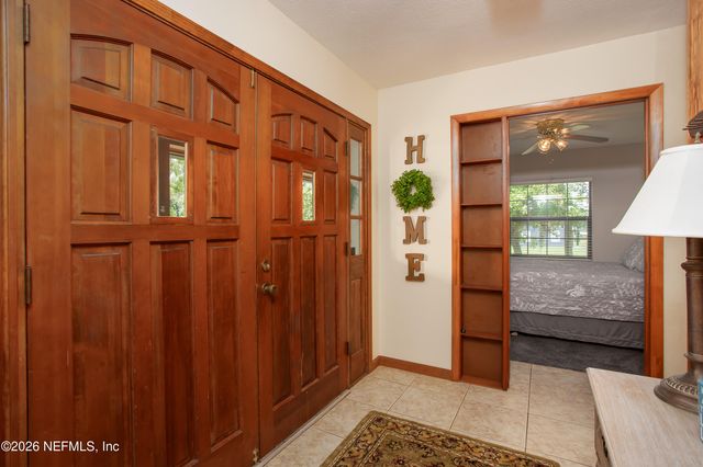 234 LAKE Drive, Florahome, FL 32140