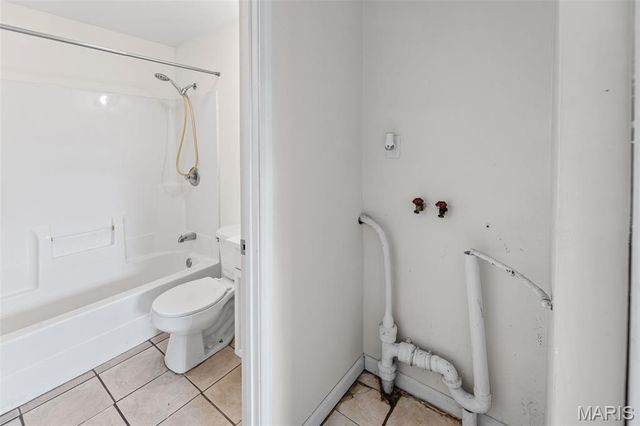 805 E 5th Street, Cahokia, IL 62206