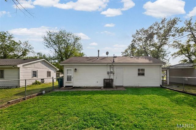 805 E 5th Street, Cahokia, IL 62206