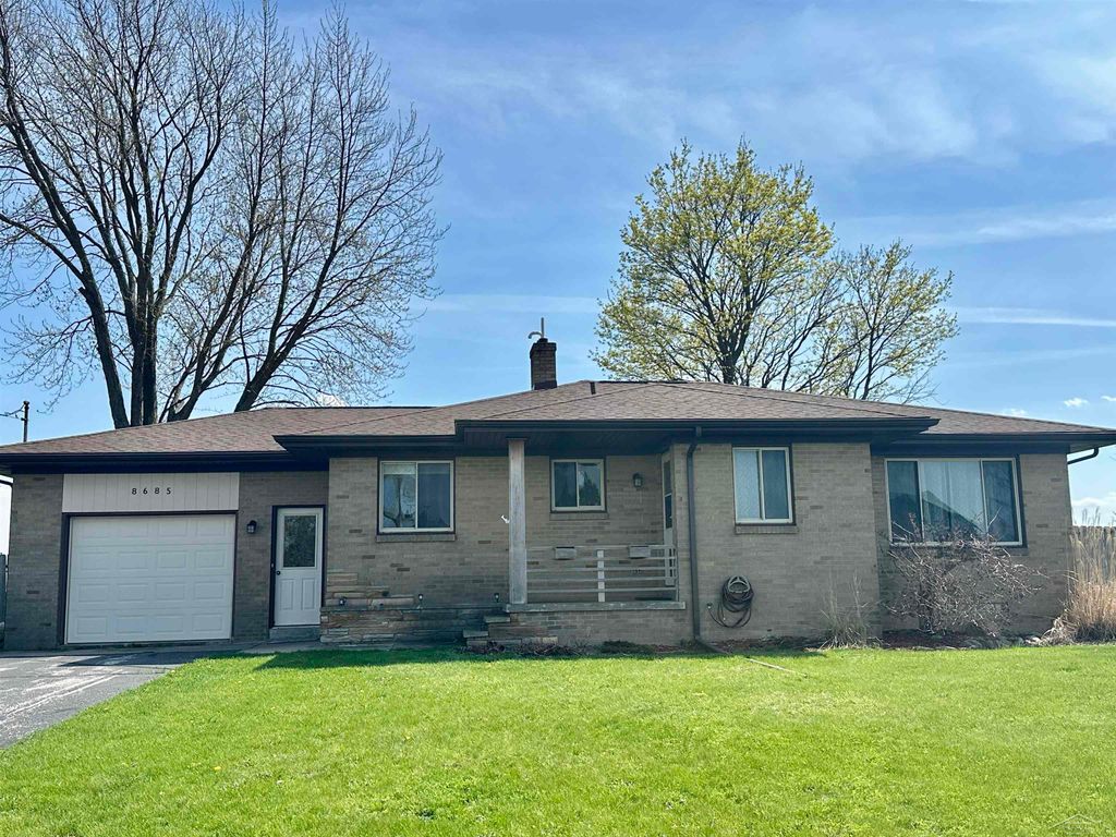 8685 W Sanilac Road, Denmark Twp, MI 48768