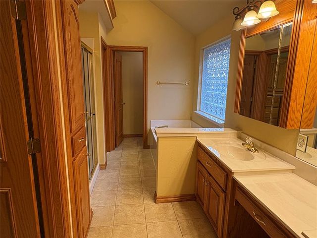 5612 Holly Brooke Lane, Oklahoma City, OK 73135