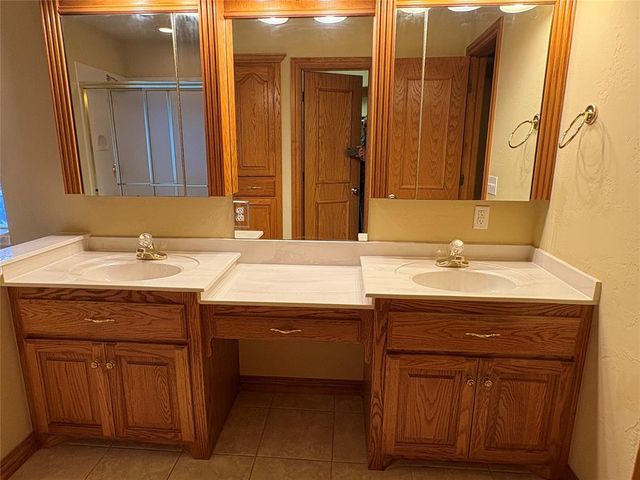 5612 Holly Brooke Lane, Oklahoma City, OK 73135