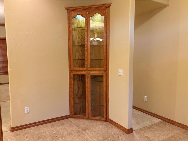 5612 Holly Brooke Lane, Oklahoma City, OK 73135