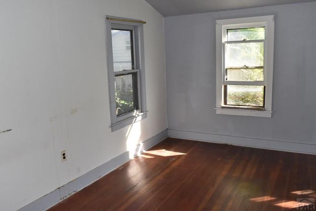 916 S 2nd St, Rocky Ford, CO 81067