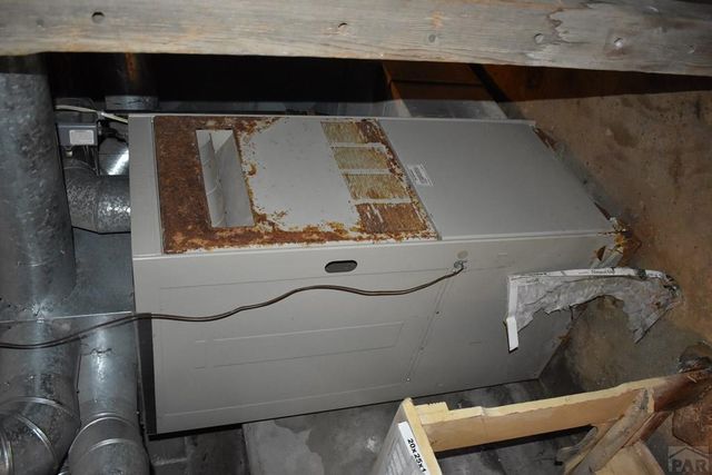 916 S 2nd St, Rocky Ford, CO 81067