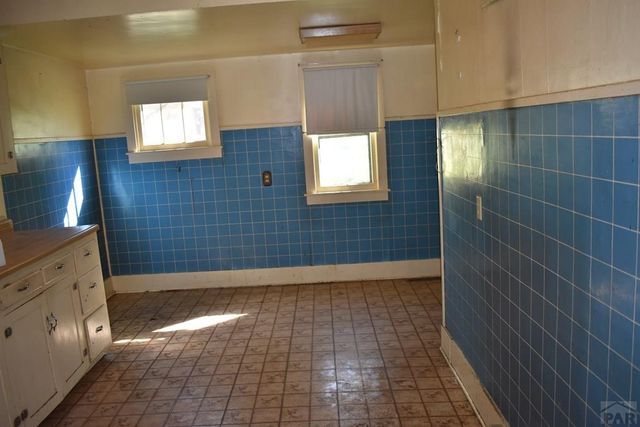 916 S 2nd St, Rocky Ford, CO 81067