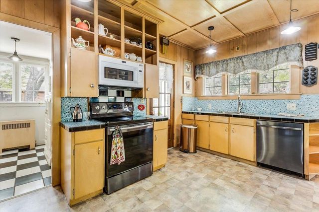 1005 W Central Ave, El Dorado, KS 67042