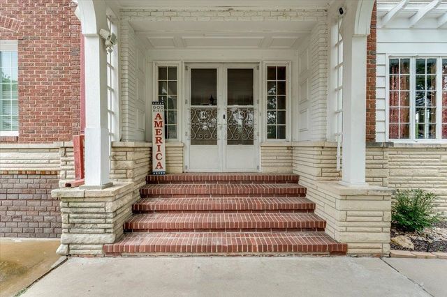 1005 W Central Ave, El Dorado, KS 67042
