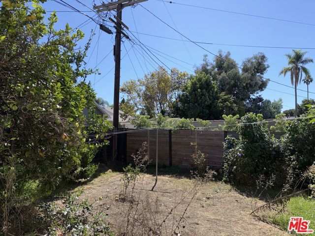 316 N Bronson Avenue, Los Angeles, CA 90004
