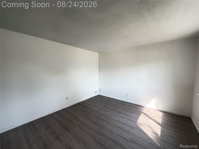 6164 Glenis Street, Taylor, MI 48180
