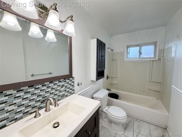 6164 Glenis Street, Taylor, MI 48180