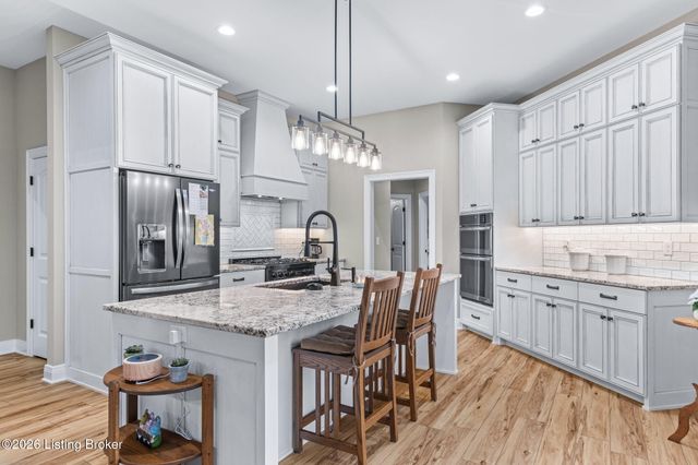 178 Clayleen Way, Taylorsville, KY 40071