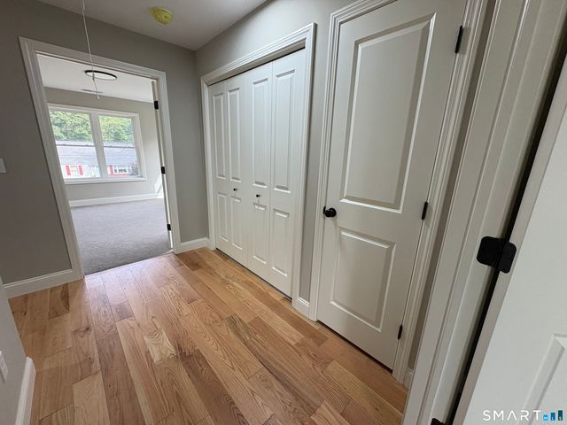 7 Pickney Avenue, Plainville, CT 06062