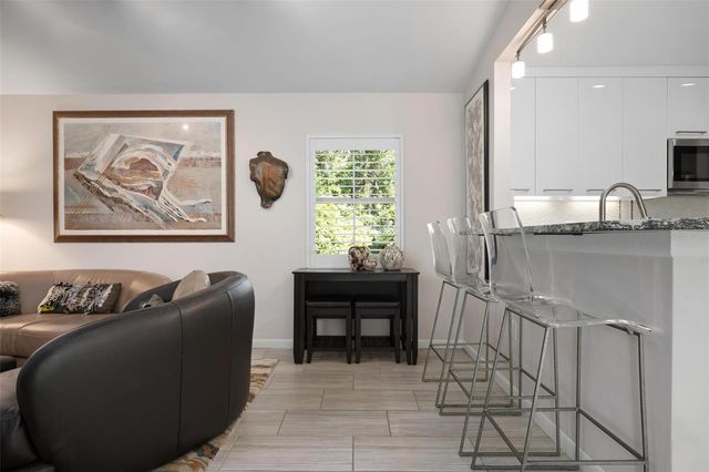 226 CHARTLEY COURT N, Sarasota, FL 34232