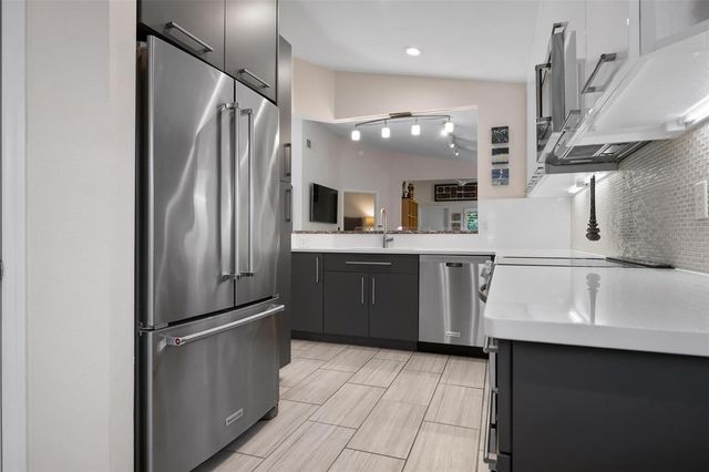 226 CHARTLEY COURT N, Sarasota, FL 34232