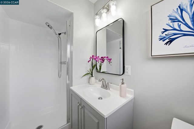 7204 Blake St, El Cerrito, CA 94530