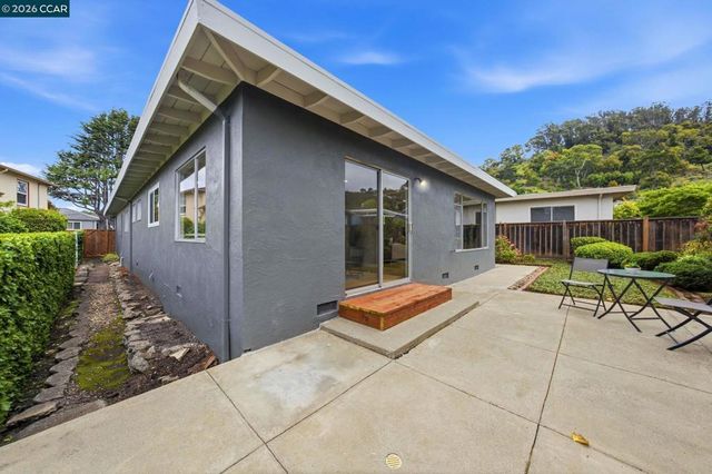 7204 Blake St, El Cerrito, CA 94530