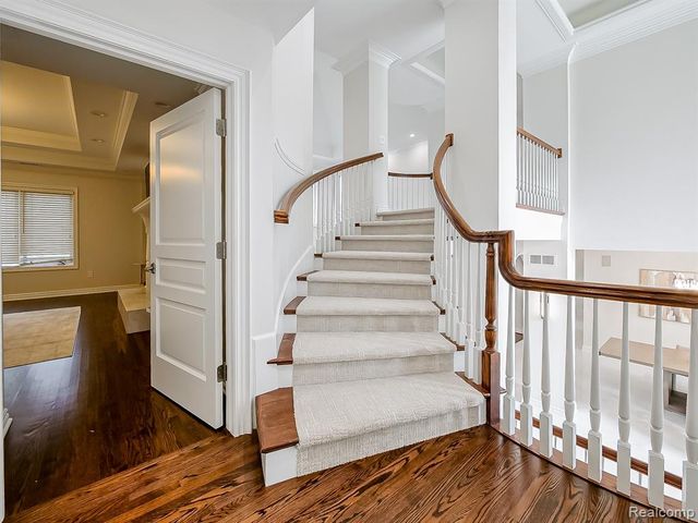 3586 Walnut Brook Drive, Rochester Hills, MI 48309