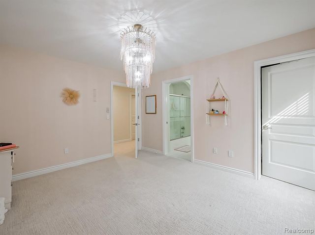 3586 Walnut Brook Drive, Rochester Hills, MI 48309
