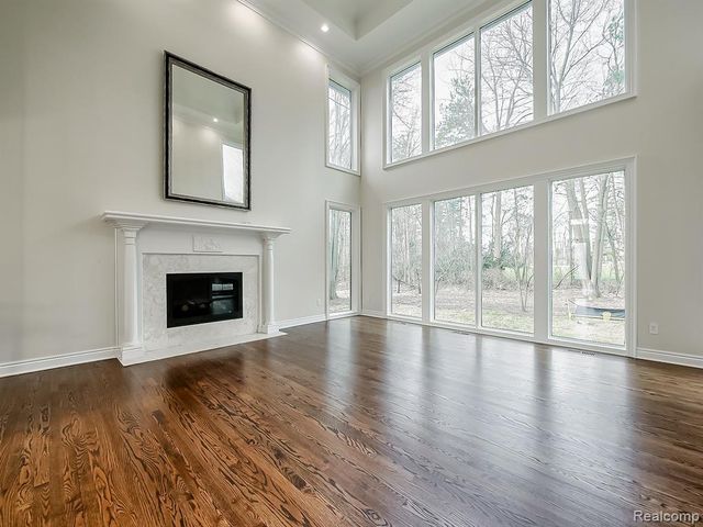 3586 Walnut Brook Drive, Rochester Hills, MI 48309