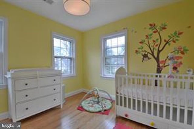 4007 49TH ST NW, Washington, DC 20016
