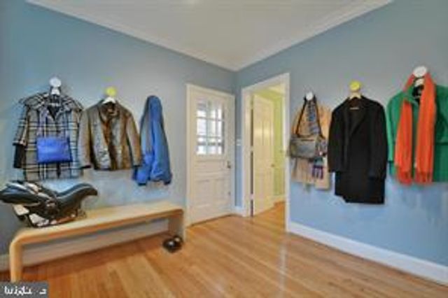 4007 49TH ST NW, Washington, DC 20016