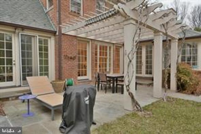 4007 49TH ST NW, Washington, DC 20016