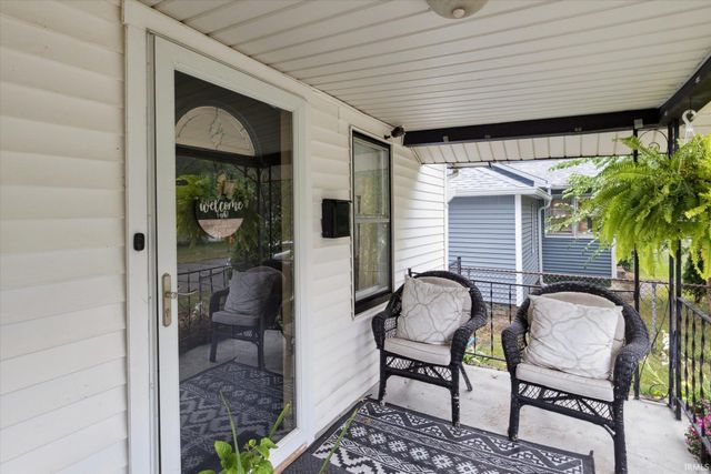 525 S 28th Street, South Bend, IN 46615