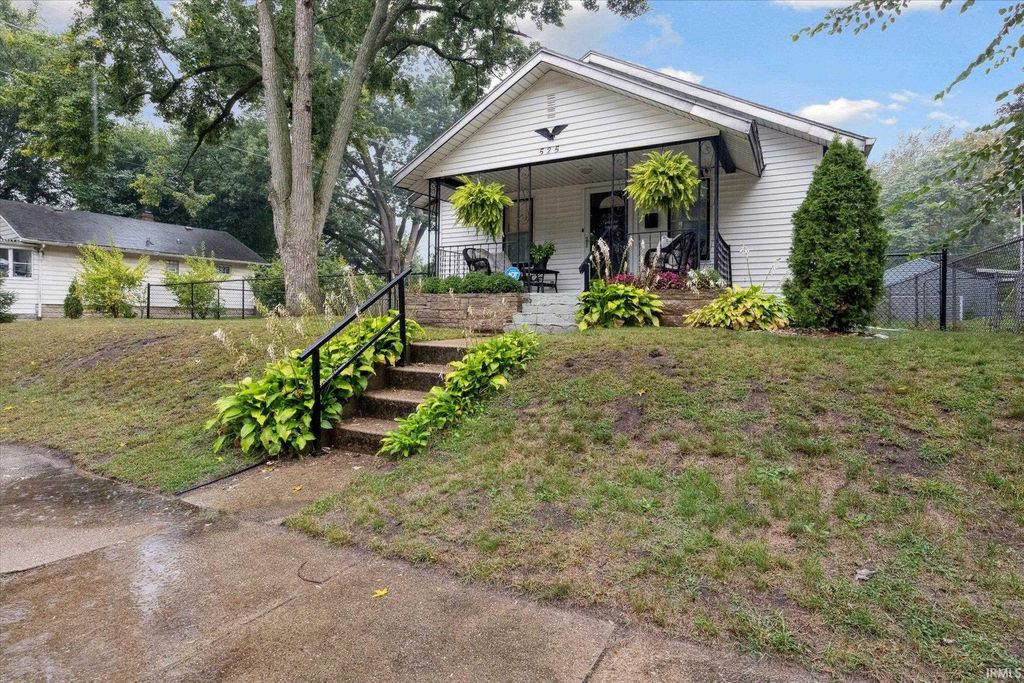 525 S 28th Street, South Bend, IN 46615