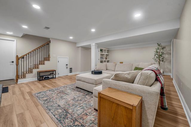 1232 Tishoff Drive, Lexington, KY 40502