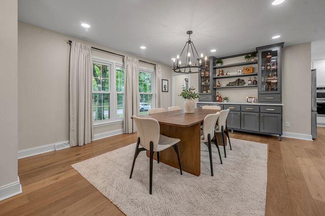 1232 Tishoff Drive, Lexington, KY 40502