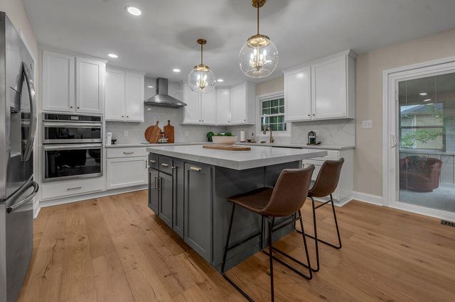 1232 Tishoff Drive, Lexington, KY 40502