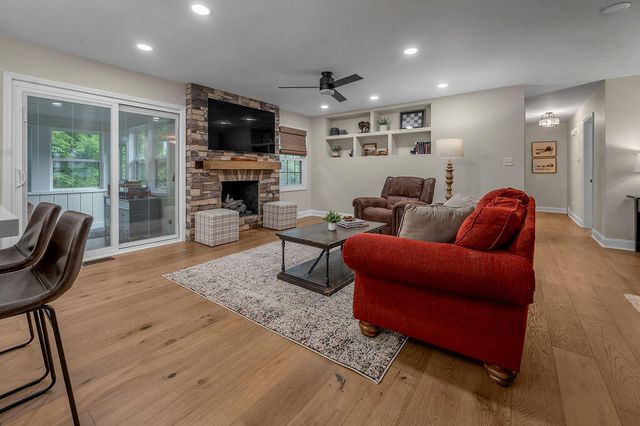 1232 Tishoff Drive, Lexington, KY 40502