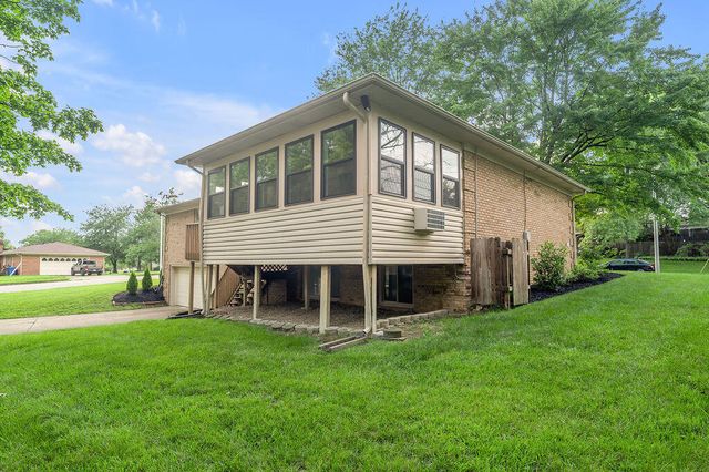 1232 Tishoff Drive, Lexington, KY 40502