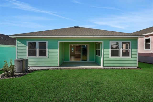 999 FIESTA KEY CIRCLE, Lady Lake, FL 32159