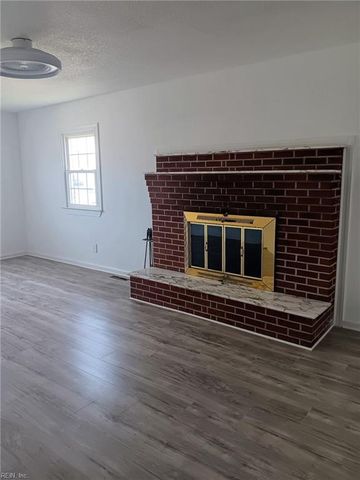 6634 Whitehorn DR, Norfolk, VA 23513