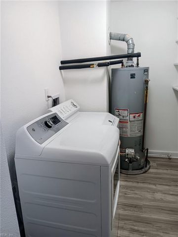 6634 Whitehorn DR, Norfolk, VA 23513