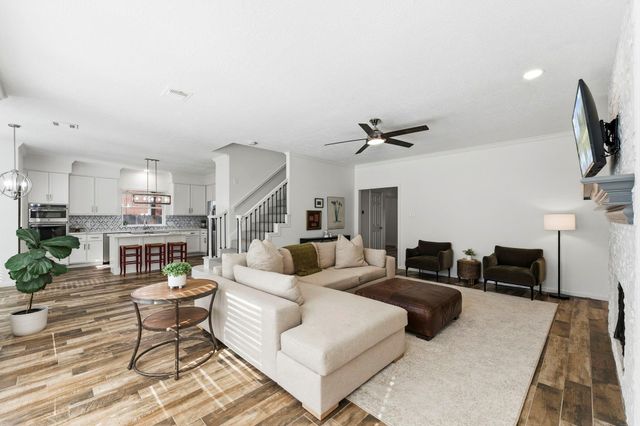 134 Quiet Oak Circle, The Woodlands, TX 77381