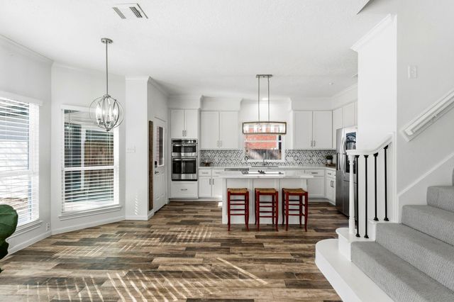 134 Quiet Oak Circle, The Woodlands, TX 77381