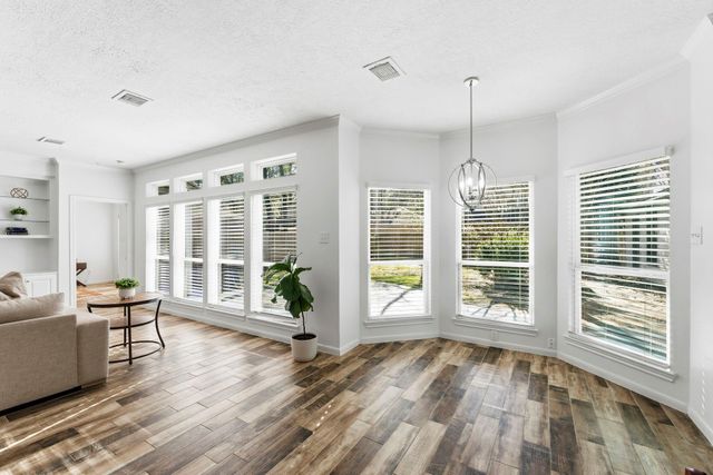 134 Quiet Oak Circle, The Woodlands, TX 77381