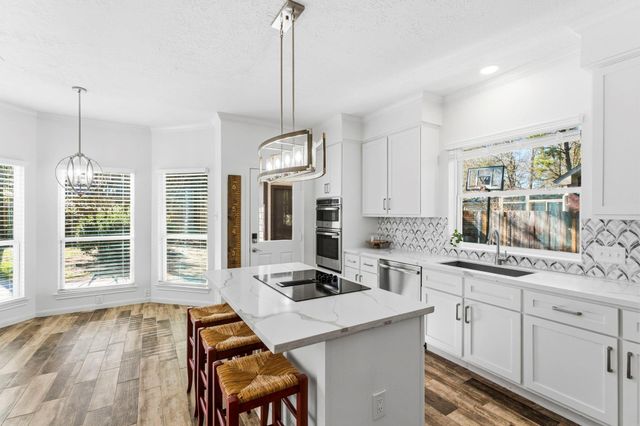 134 Quiet Oak Circle, The Woodlands, TX 77381